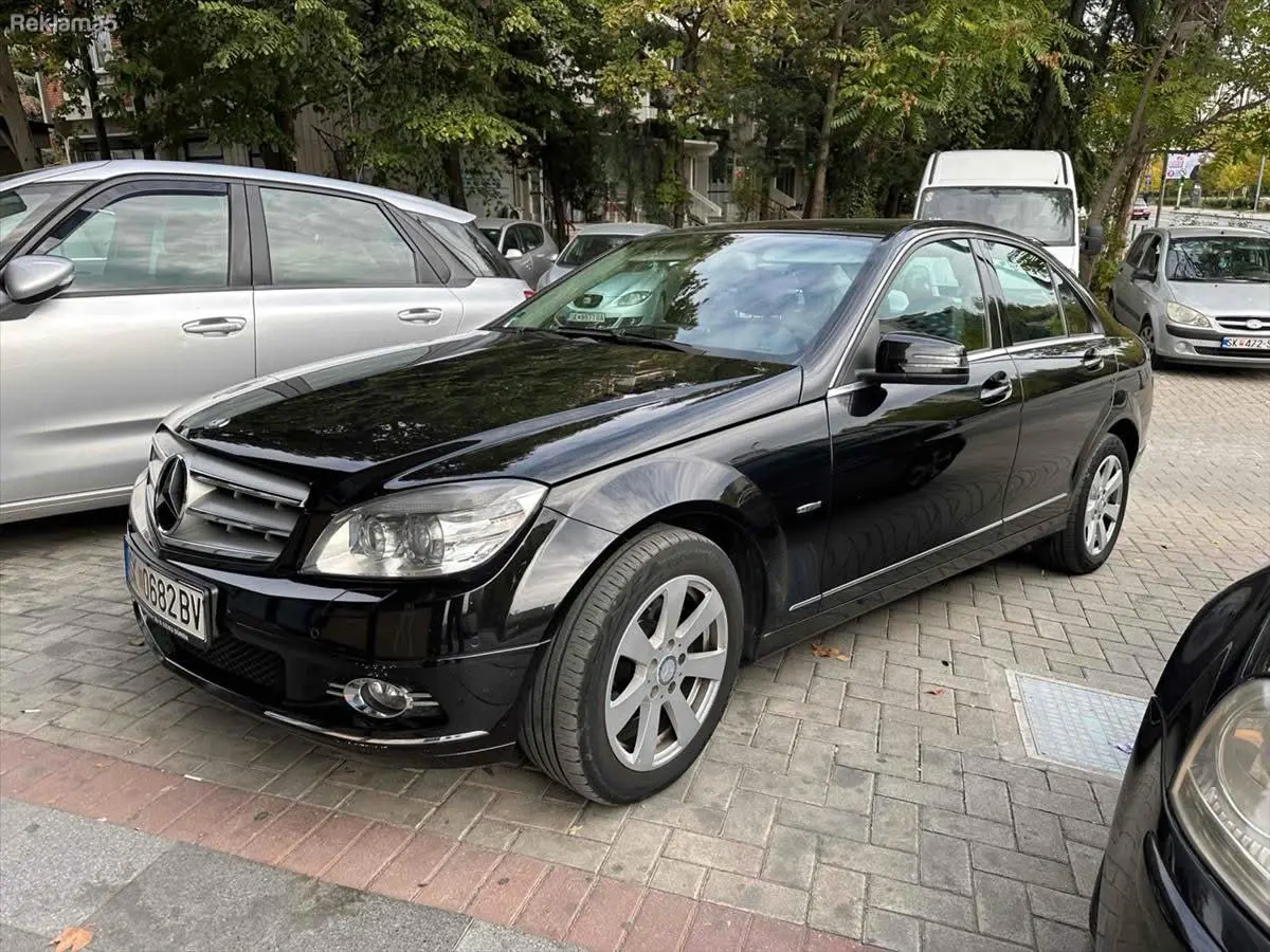 Mercedes C250 odlicno socuvan