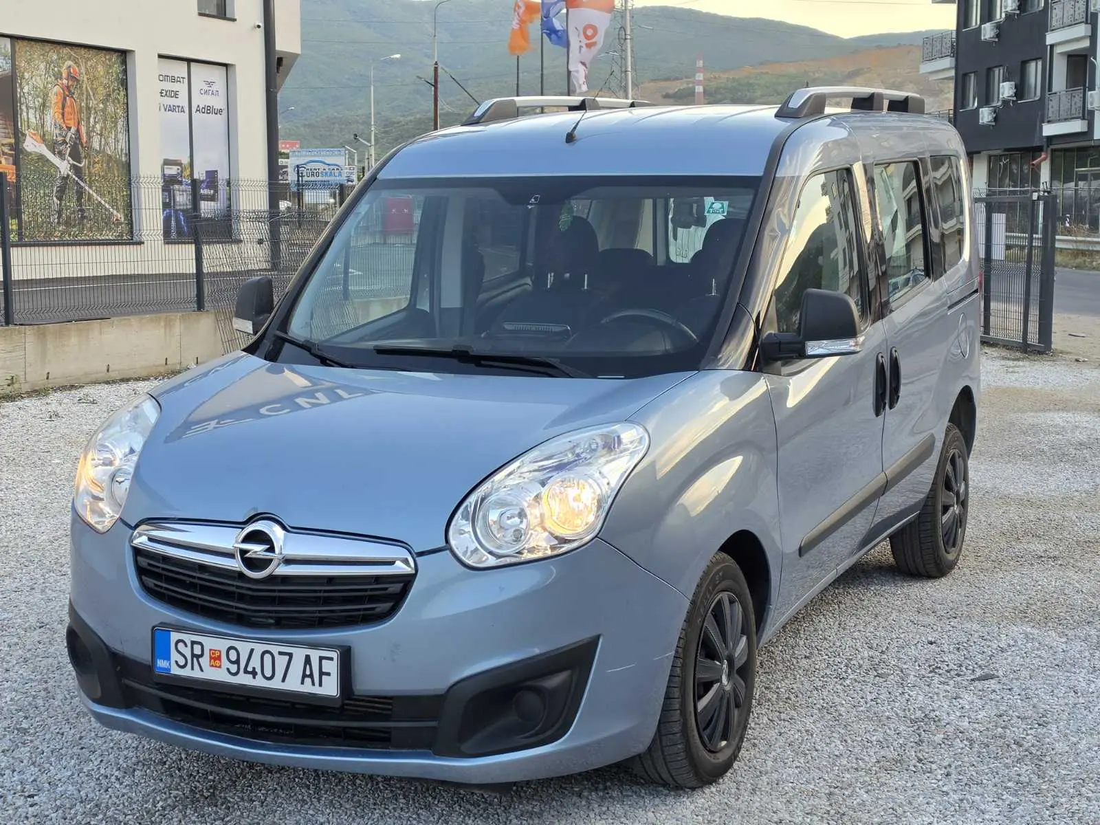 OPEL COMBO TOP!